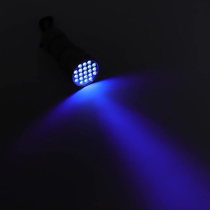Pilipane Black Light,Black Light Flashlight 21 LED 395nmFlashlight, MiniFlashlight for Dog Cat Urine, Dry Dirt, Bed gogga Detector, Odor elim inator