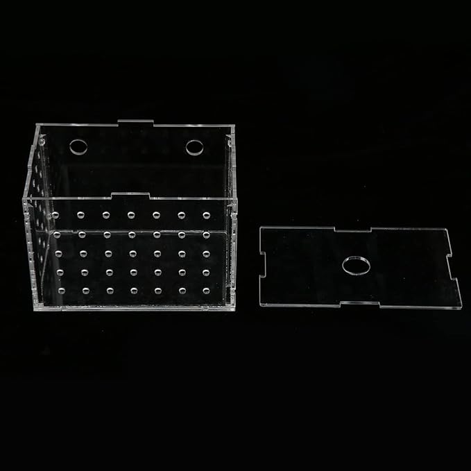 Fish Breeder Box, Aquarium Fish Breeding Box, High Transparency Acrylic Hatchery Incubator with Suction Cups for Baby Fish Shrimp Clownfish Isolation and Rearing (9 * 6 * 7CM)