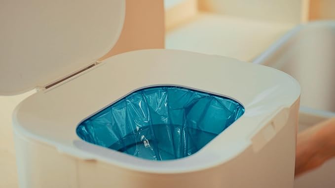 Litter Zero Base Set (Includes 1 Refill, Scoop) + 3 Additional Refill Pack