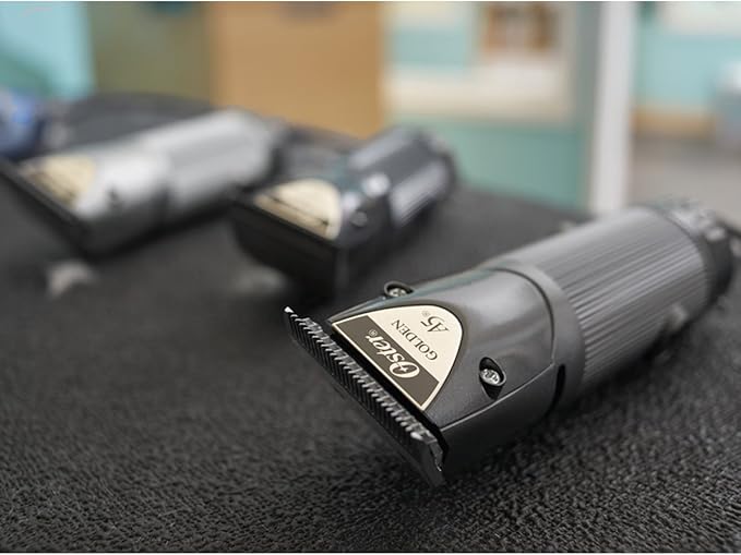 Oster Golden A5 Two-Speed Animal Grooming Clippers with Detachable CryogenX Size 10 Blade (078005-140-002)