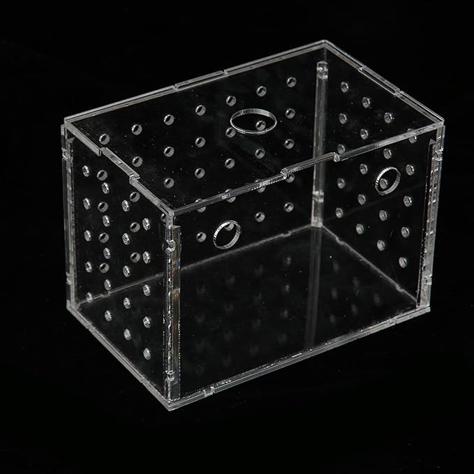Fish Breeder Box, Aquarium Fish Breeding Box, High Transparency Acrylic Hatchery Incubator with Suction Cups for Baby Fish Shrimp Clownfish Isolation and Rearing (11 * 7 * 8CM)