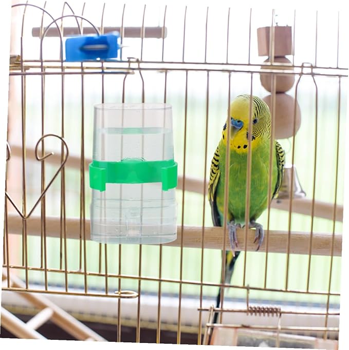 GLEAVI 4pcs Plastic Parrot Feeder and Vegetable Clips Set, Multi-Function Bird Feeding and Watering Supplies for Cage Accessories, Convenient Household Parrot Accessory
