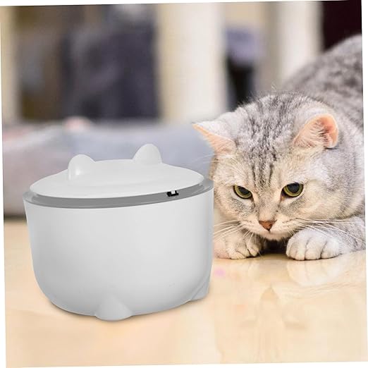 Yardwe 1Set Enclosed Cat Litter Trash Can with Lid Odor Sealing Waste Bin for Cats Large Capacity Plastic Small Trash Container Includes Garbage Bags for Easy Disposal