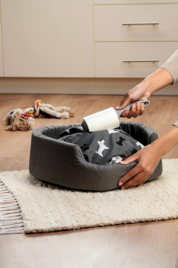 Scotch-Brite Pet Hair Pickup Extra Sticky Lint Roller, Designed for Removing Fur + Fluff on Couches, Clothes, Dog and Cat Beds, & More, 192 Easy-Tear Adhesive Sheets Total, 4 Count (Pack of 2)