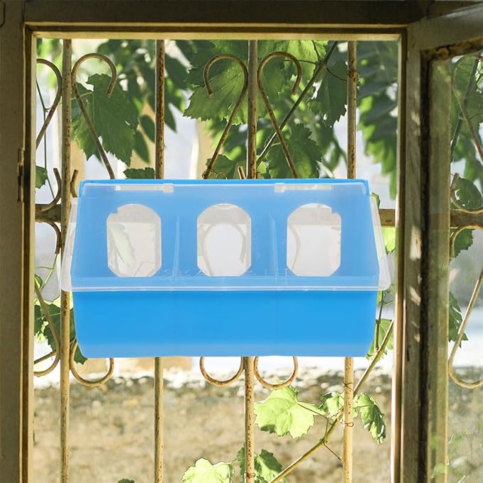 2pcs Hanging Bird Feeder Bowls with Lid, 3-Compartment Plastic Pigeon Feeders for Cage, Multipurpose Poultry Feeding and Watering Supplies in Blue
