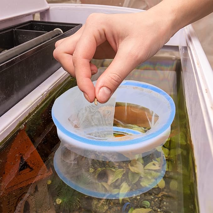 BESTonZON Aquarium Breeding Box and Isolation Case Nylon Mesh Fish Hatchery Chamber with Suction Cups Floating Spawning Net for Guppies and Small Fish Tank Incubator