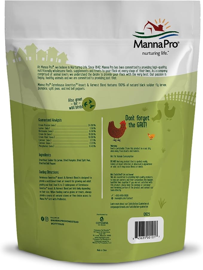 Manna Pro Farmhouse Favorites Insect & Harvest Blend with Black Soldier Fly Larvae, 100% Natural Protein & Veggie Treat for Chickens, Ducks, Turkeys & Wild Birds, 24% Protein Poultry Snack, 2lb