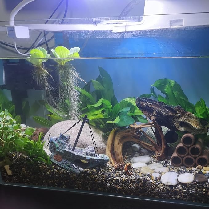 Aquarium Shipwreck Decoration + Little Diver Floating Fish Tank Decoration, Fish Tank Ornaments