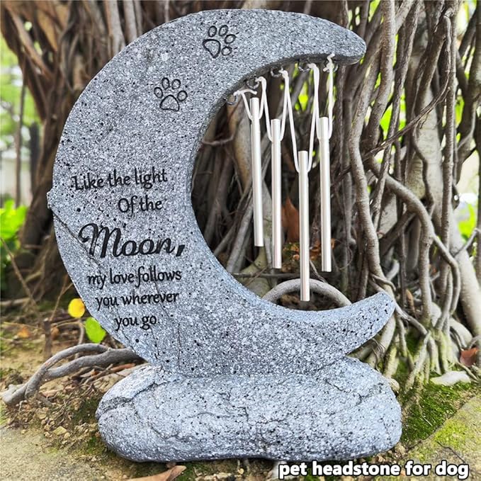 jinhuoba Moon Shaped Pet Memorial Stones for Dogs with Wind Chimes, Paw Prints Headstones Grave Stones for Loss of Pet Dog Memorial Gifts Sympathy Remembrance Gifts for Garden Backyard Patio or Lawn