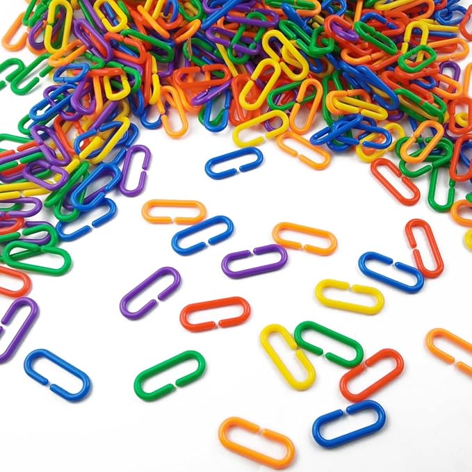 RONYOUNG 620PCS Rainbow C-Clips Plastic Chain Links, Bird Swing & Climbing Chain Cage Toy Clips & Hooks, DIY Kids Learning Toys for Classroom, Suitable for Sugar Glider, Rat, Parrot, Bird