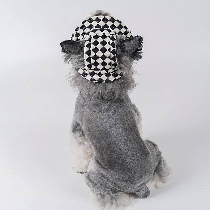 Pet hat with Ear Holes Sunscreen Baseball Cap Suitable for Small and Medium-Sized Dogs Outdoor Climbing hat in Summer Pet Products (Black and White, Large)