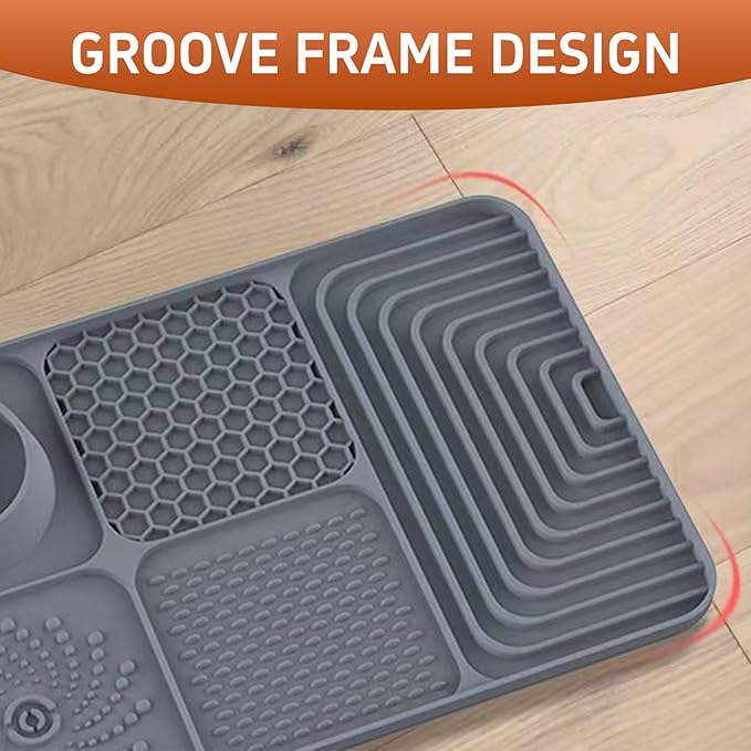 Slow Feeder Pet Licking Mat for Dogs & Cats - Food-Grade Silicone Non-Slip Pad, BPA-Free, Easy to Clean for Grooming & Bath Time