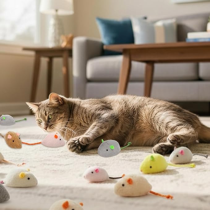 Leitee 50 Pcs Assorted Mice Cat Toys Bulk with 1 Cat Paw Gift Storage Bags Set, Furry Mouse Kitten Toy Mini Mouse for Indoor Cats, Interactive Play Color Varies(51 Pcs,Plush Mice)