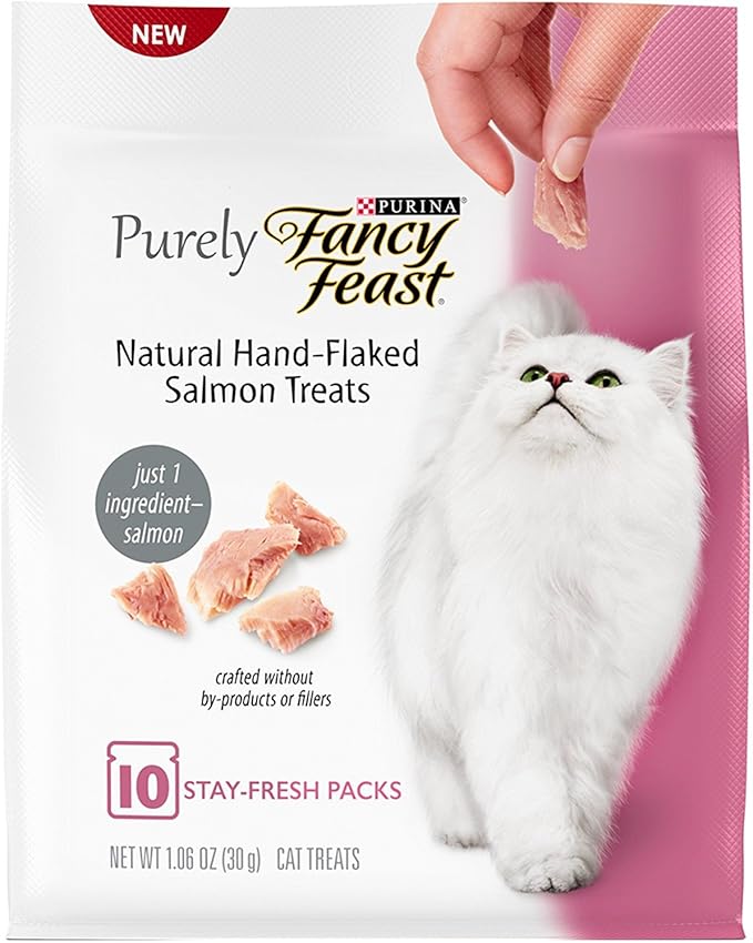 Fancy Feast Cat Treats - Natural Hand-Flaked Salmon - 40 Count Treats - Pack of 4 Pouches