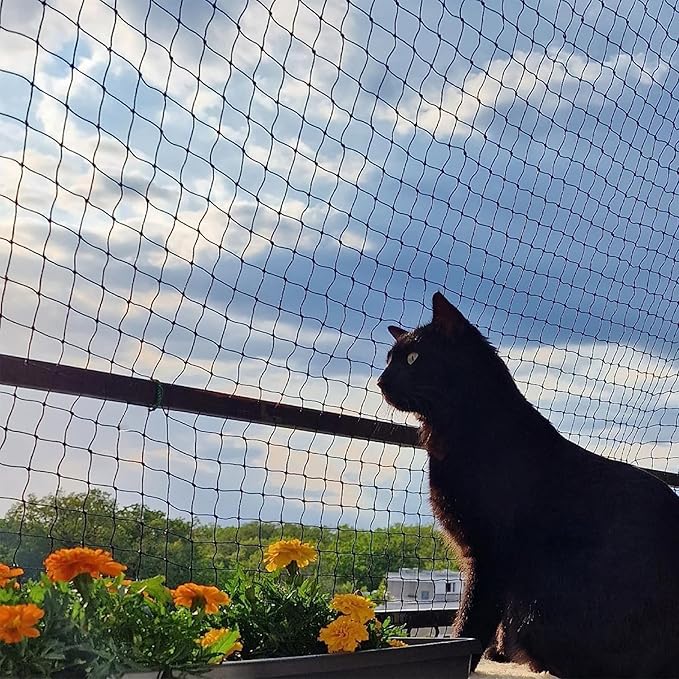 JUMXSRLE Balcony Netting for Cats, Wire-Reinforced Cat Net, Bite and Tear-Resistant, UV and Weather-Resistant, Balcony Cat Anti-Fall Netting for Pets (10x3m-black)