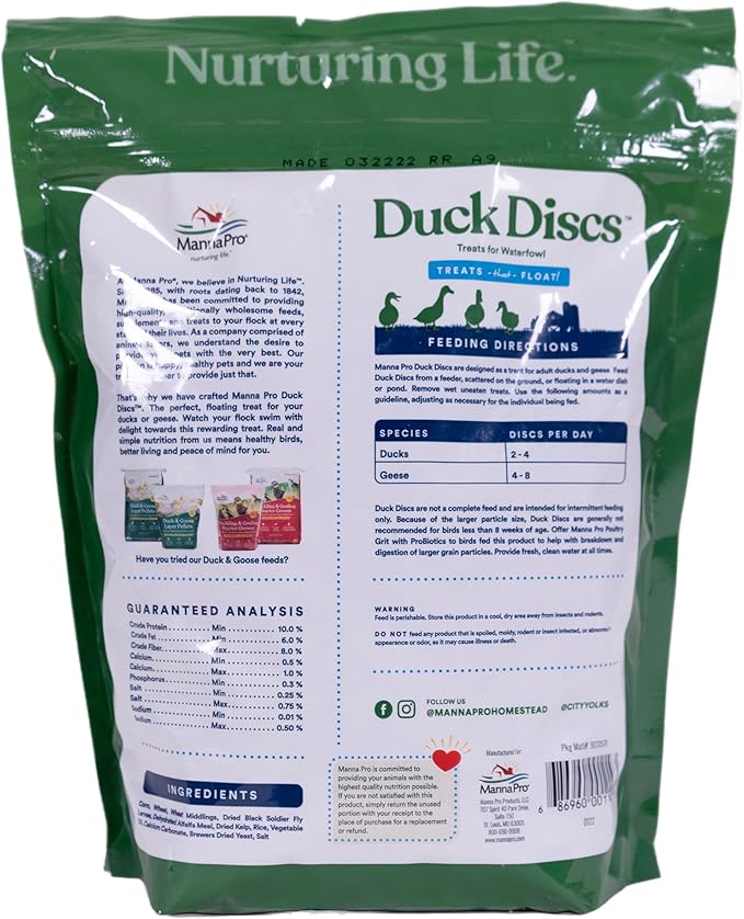 Manna Pro Duck Discs, Floating Duck Treats with 10% Protein, Made with Black Soldier Fly Larvae, Kelp & Alfalfa, Treats for Ducks & Waterfowl, 16 oz