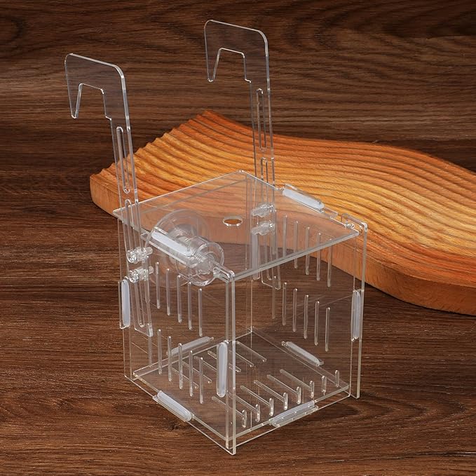 Breeder Box for Fish Tank, Fishes Separator for Aquarium, Acrylic Fish Isolation Tank, Hatchery Incubator with Suction Cups for Small Baby Fishes Shrimp Clownfish Guppy (3.9 * 3.9 * 3.9inch)