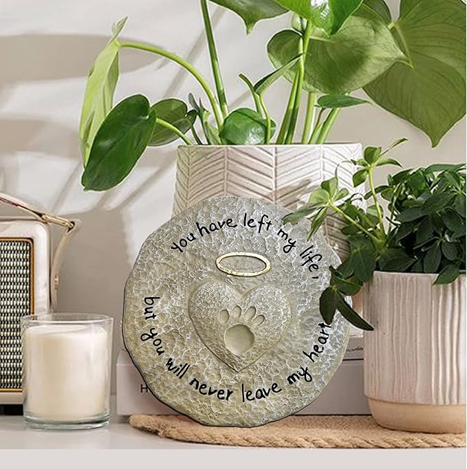 Lily's Home Pet Memorial Stone - Cat or Dog Grave Marker - Durable Waterproof Garden Memorial Stone for Indoor and Outdoor Use - Sympathy Gift for Pet Loss - Heart with Paw