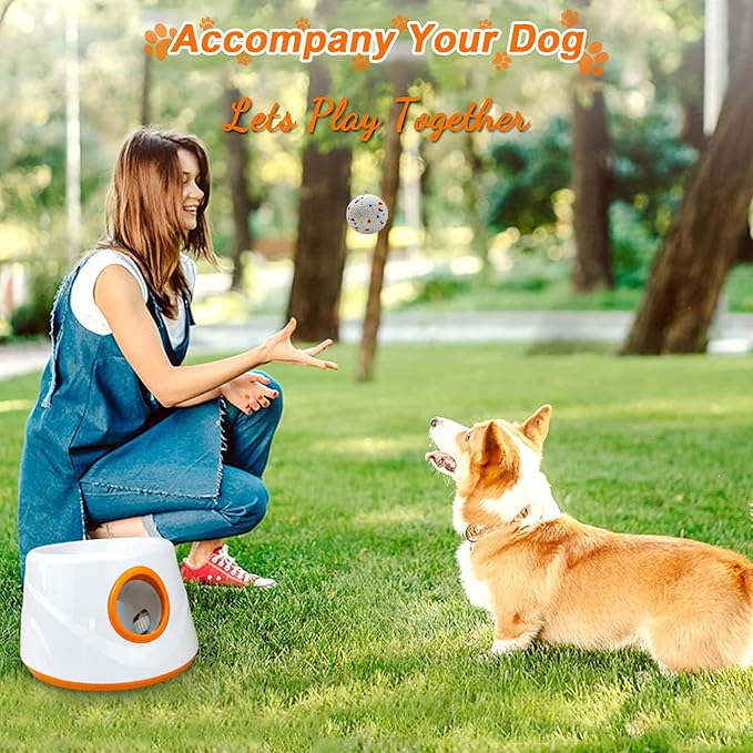 SOCO Automatic Ball Launcher for Dogs with Random Mode, 3 Settings to 45FT, Rechargeable Small Dog Ball Thrower with 4 2.2" ETPU Tennis Balls for Small Medium Breeds