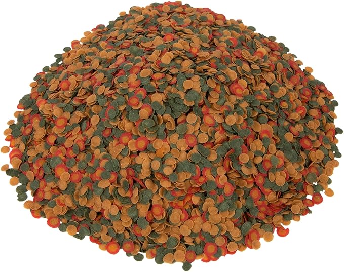 Tetra TetraPro Goldfish Crisps Fish Food, enhanced with biotin for optimal health, 3.03 oz