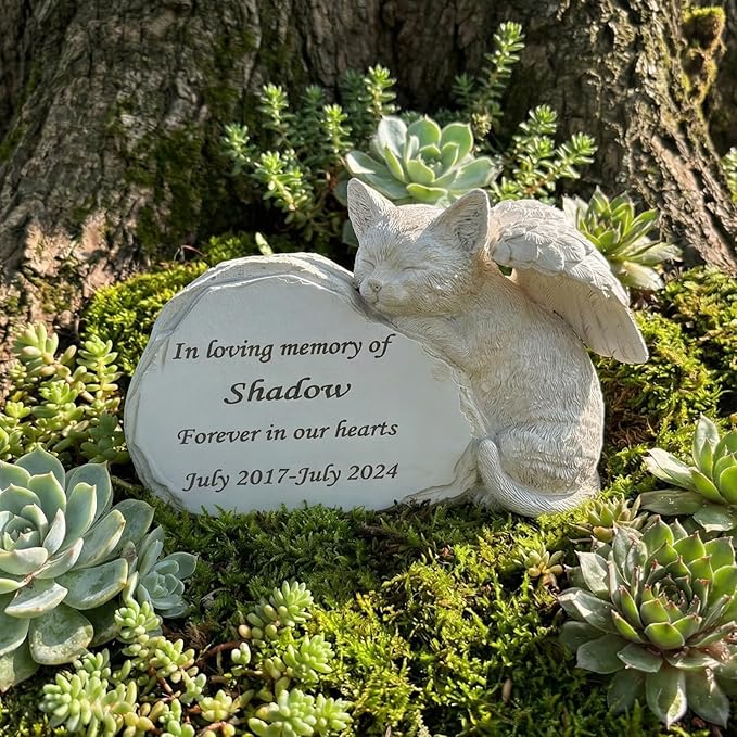 Personalized Cat Memorial Stone: A Timeless Tribute to a Beloved Feline Friend, Cat Commemorative Gifts Can be Engraved with Any Text.