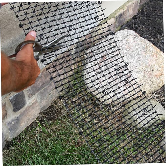 Cat Deterrent Mat Garden Cat Stopper Repellent Mat Flat Prickle Strip Dog Digging Deterrent for Indoor and Outdoor Black M
