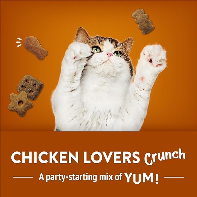 Purina Friskies Party Mix Chicken Lovers Crunch with Real Chicken Cat Treats - 30 oz Canister