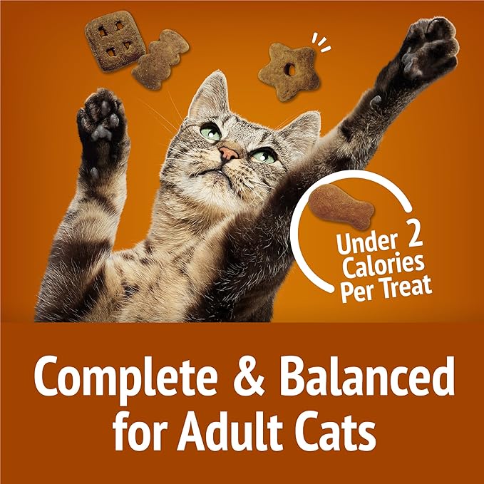 Purina Friskies Party Mix Chicken Lovers Crunch with Real Chicken Cat Treats - 30 oz Canister
