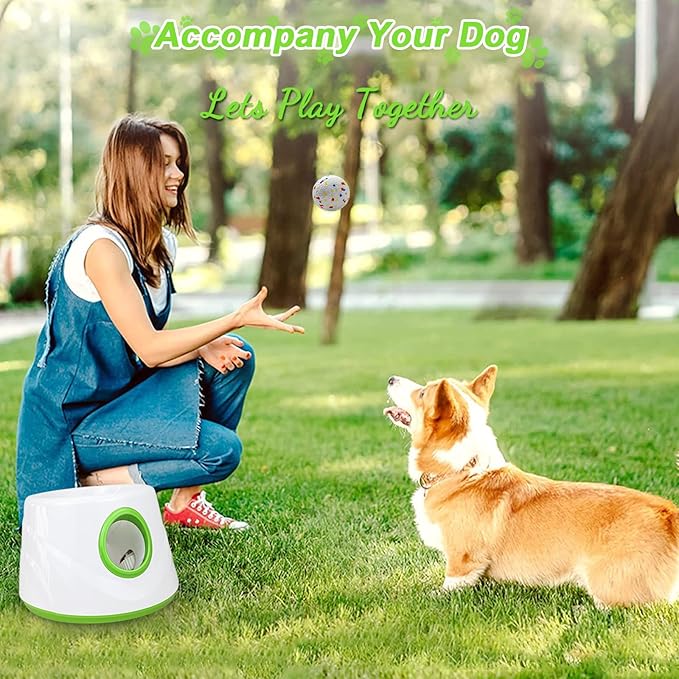 SOCO Automatic Ball Launcher for Dogs with Random Mode, 3 Settings to 45FT, Rechargeable Small Dog Ball Thrower with 4 2.2" ETPU Tennis Balls for Small Medium Breeds
