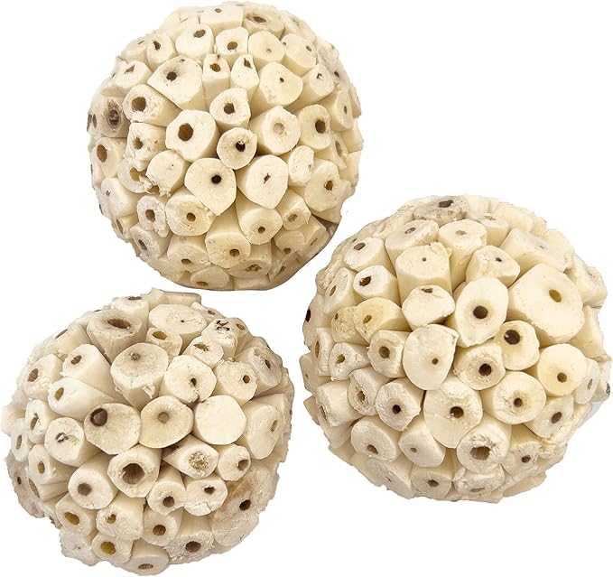 by M&M 5101 Big Sola Bird Balls Pk3 - Handmade Natural Sola Wood Chew Balls, Lightweight Pithy Bird Safe Material, Great Fun for Beaks and Feet, Ideal for Medium Size Pet Birds