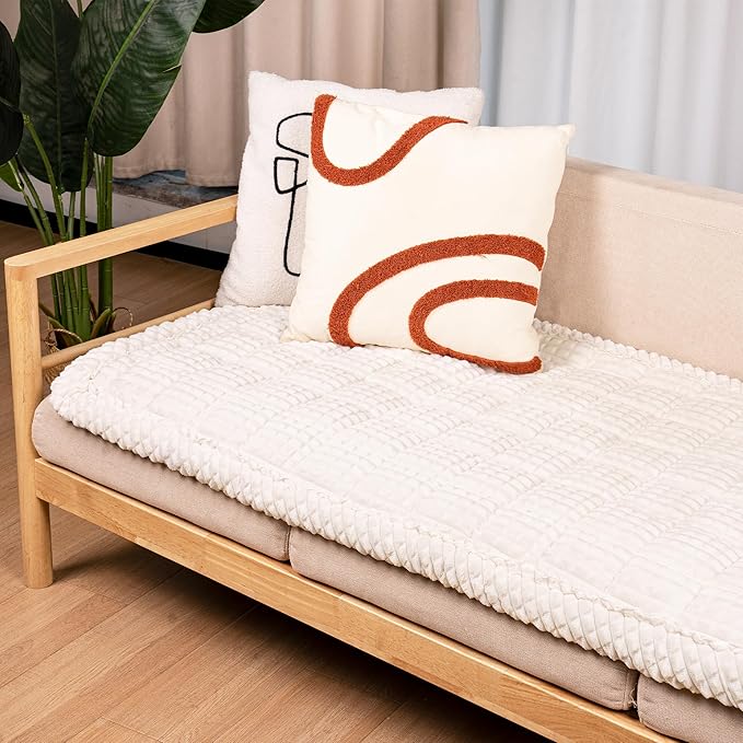 Washable Dog Couch Cover Protector, Non Slip Dog Bed Mat Machine Washable Large Blanket for Dogs, Pet Couches Covers for Sofa (Cream, 27.6 * 70.9 '')