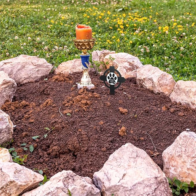 Wesiti Dog Pet Grave Markers Metal Pet Memorial Stake Paw Print Memorial Plaque Cross Pet Memorial Gifts Cemetery Garden Grave Decoration Memorial Garden Decor for Dog Outdoors Yard Garden Remembrance