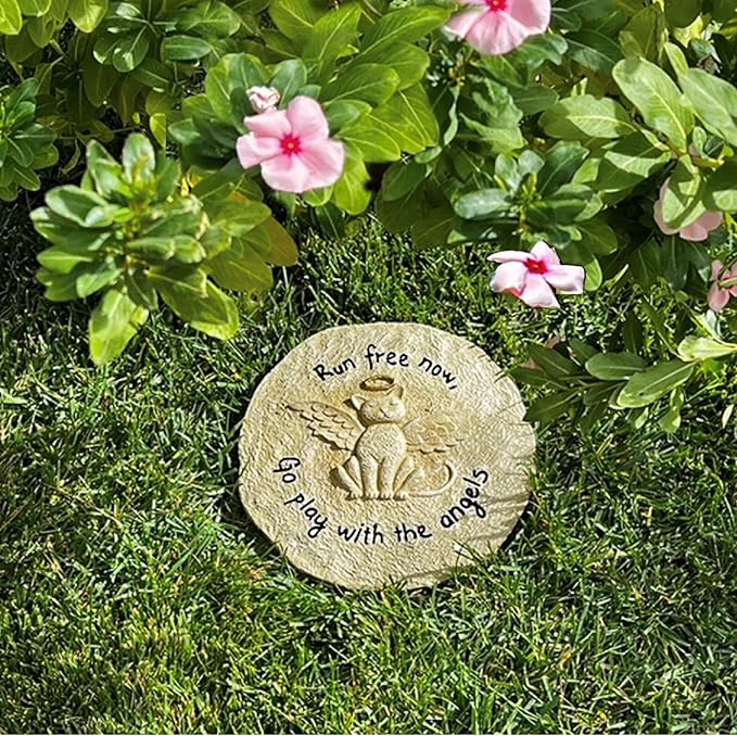 Lily's Home Pet Memorial Stone - Cat or Dog Grave Marker - Durable Waterproof Garden Memorial Stone for Indoor and Outdoor Use - Sympathy Gift for Pet Loss - Kitty Angel