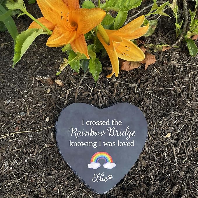 Personalized Pet Memorial Stone, I Crossed the Rainbow Bridge Heart Plaque, Pet Loss Gift for Dogs or Cats Gift (S-18)