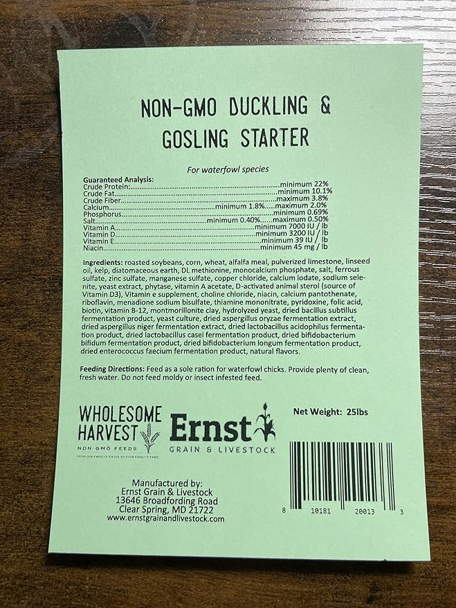 Non-GMO 25 lb Natural Gosling & Duckling Starter Feed - 22% High Protein Complete Bird Feed with Cracked Corn, Soybeans, Vitamins & Probiotics Formula for Healthy Flock Growth