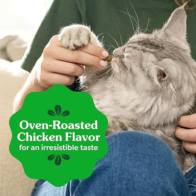 Greenies Cat Treats, Feline Veterinarian-Recommended Adult Natural Dental Cat Treats, Oven Roasted Chicken Flavor, 21 oz. Tub