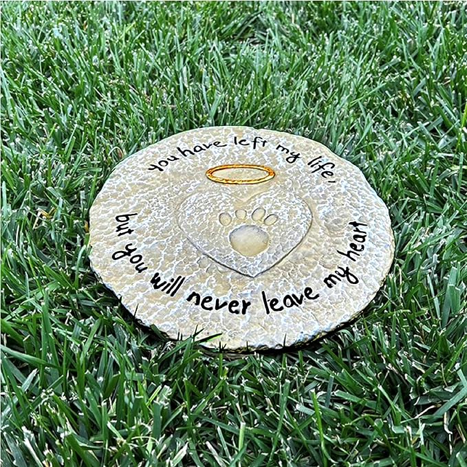 Lily's Home Pet Memorial Stone - Cat or Dog Grave Marker - Durable Waterproof Garden Memorial Stone for Indoor and Outdoor Use - Sympathy Gift for Pet Loss - Heart with Paw
